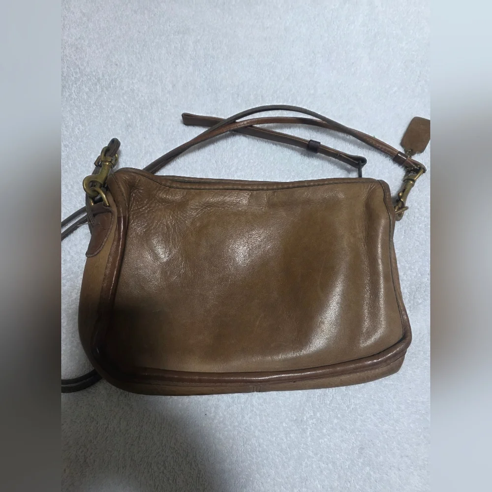 AUTHENTIC VINTAGE RARE COACH GENUINE LEATHER HAND BAG 12.5